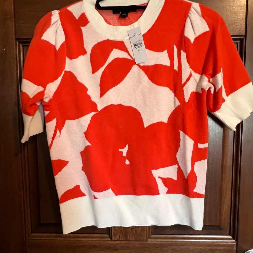 Ann Taylor Orange and White Floral Short Sleeve Sweater